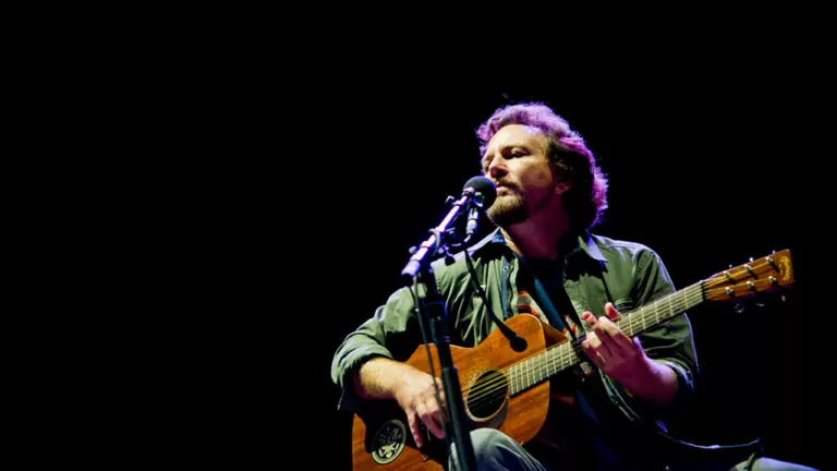 The Best 50 Eddie Vedder Lyrics and Quotes