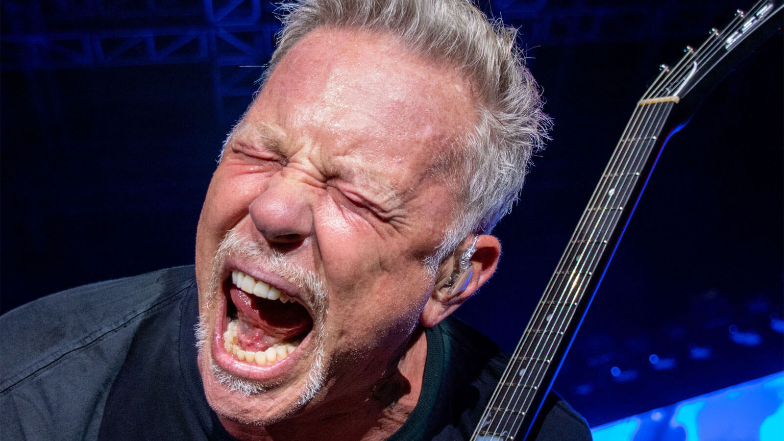 James Hetfield Tell Fans Of Predators Accounts Even for Metallica