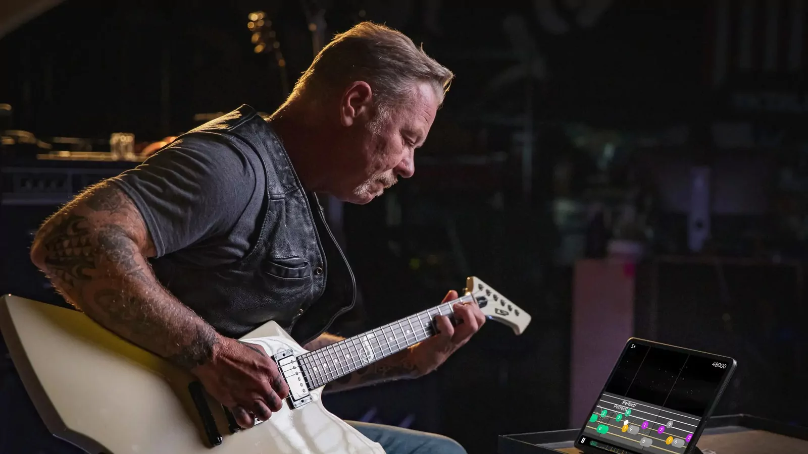 James Hetfield Will Publish Guitar Book for Metallica Fans