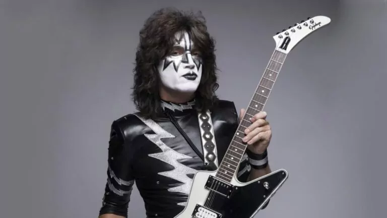 KISS’s Tommy Thayer Reveals His Favorite 10 Guitarists