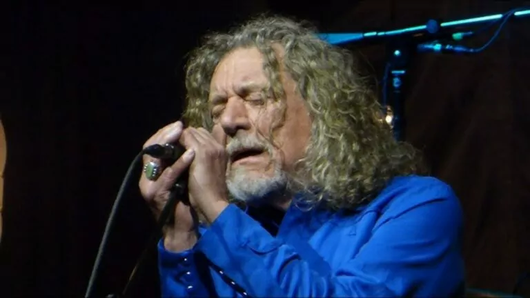 The 6 Singers That Robert Plant Named His Favorites
